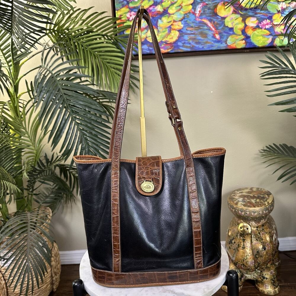 Brahmin Tuscan Vintage Shoulder tote Large Leather Croc Embossed Black Faults